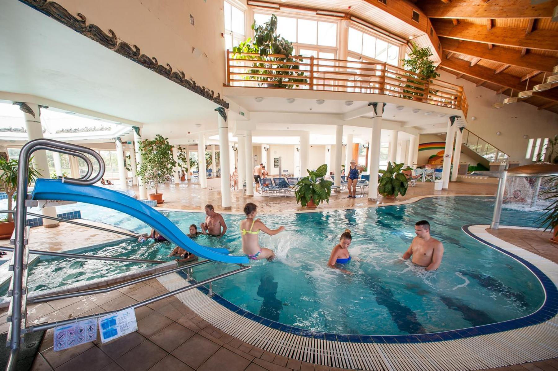 Panorama Apartman Cegled Exterior photo