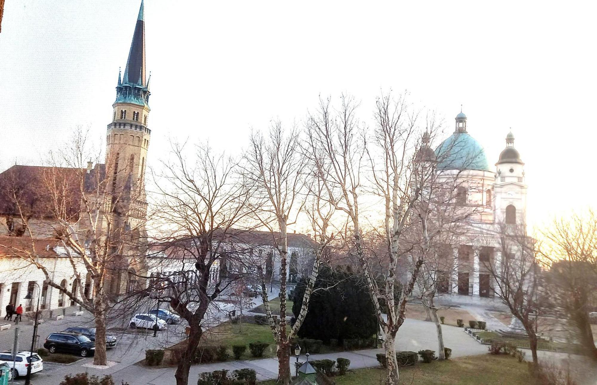Panorama Apartman Cegled Exterior photo