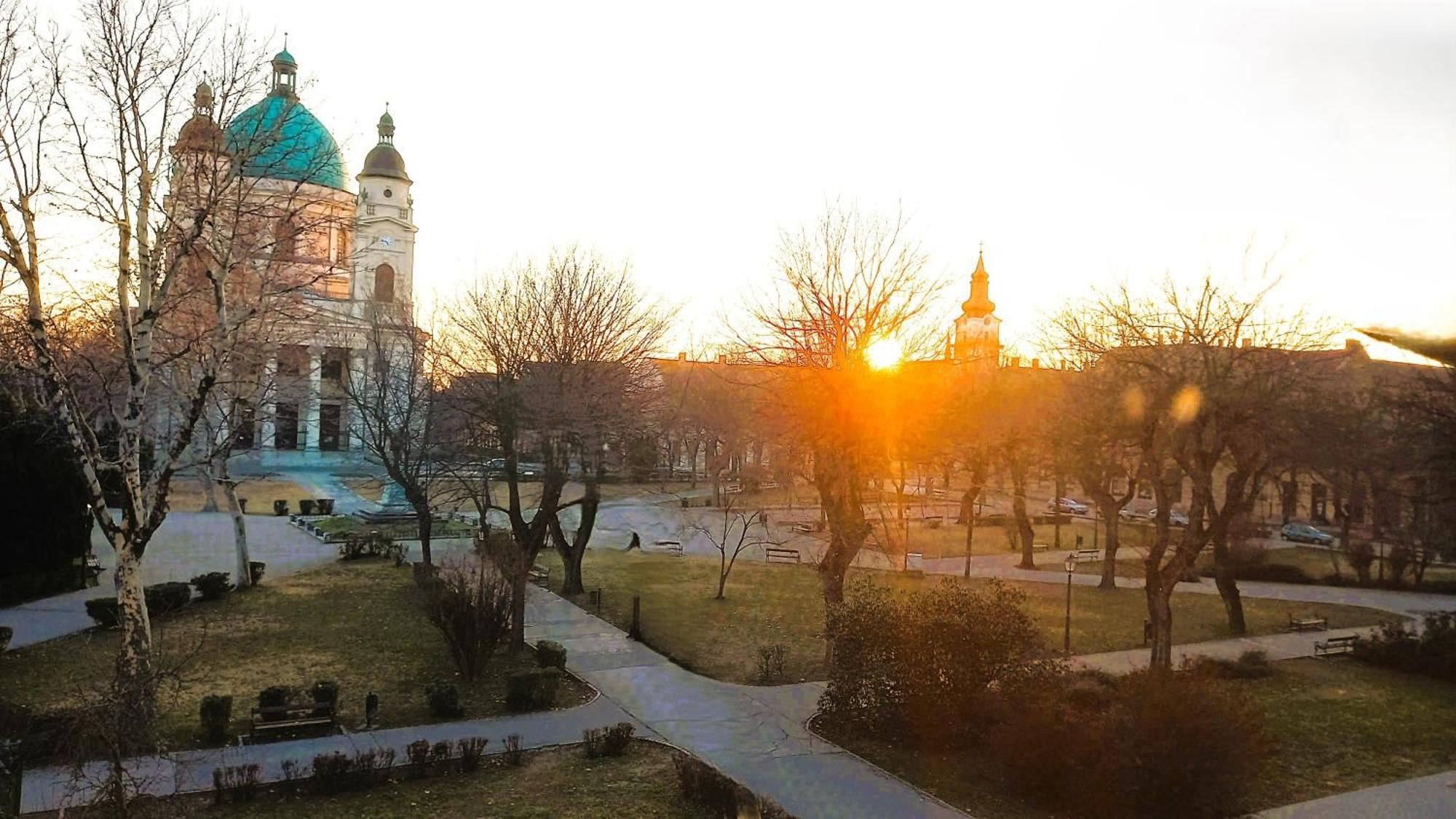 Panorama Apartman Cegled Exterior photo